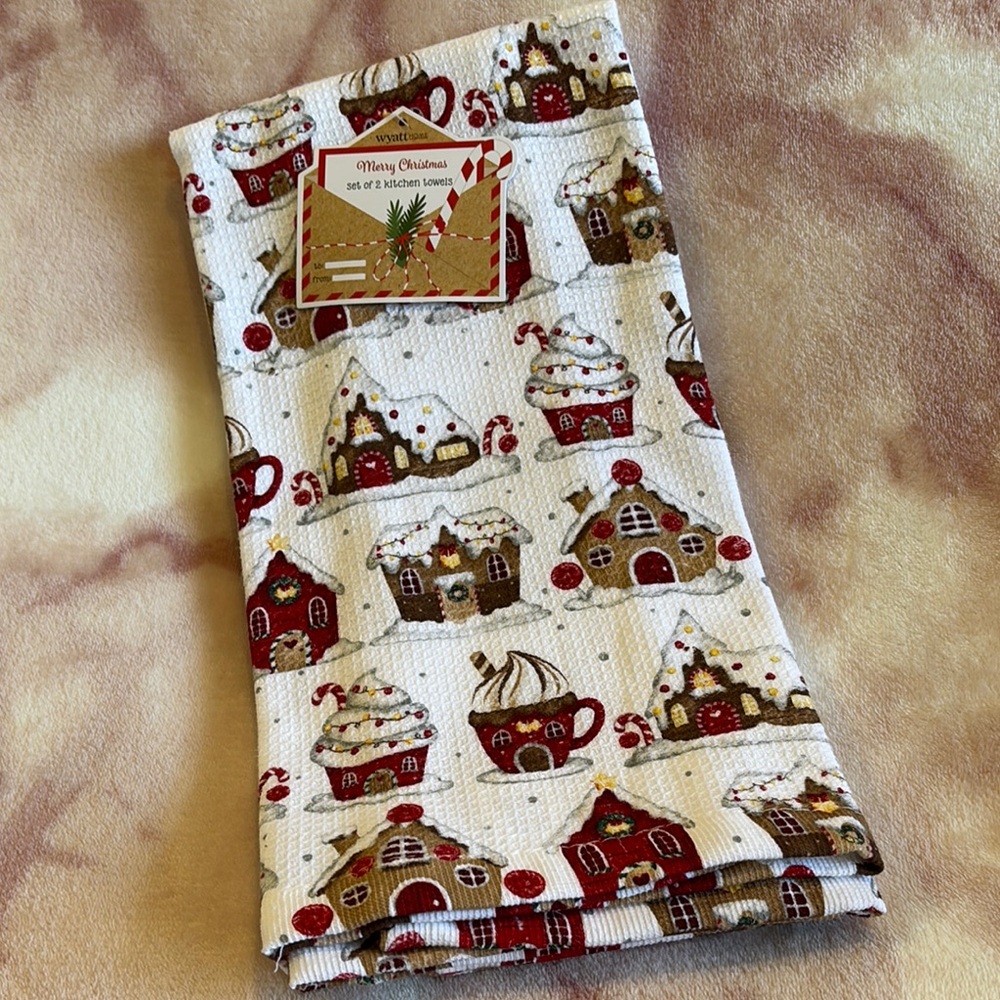 Gingerbread Houses Christmas Kitchen Towels Set of 2 NWT %100 Cotton - Picture 2 of 16